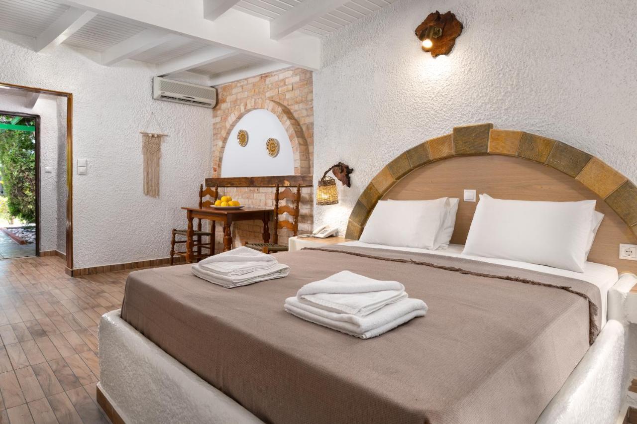 Elefteria Apts&Suites Kolymbia Exterior foto